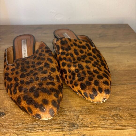 Veronica Beard
Ponyhair Animal Print Mules Size 38 - Picture 7 of 8